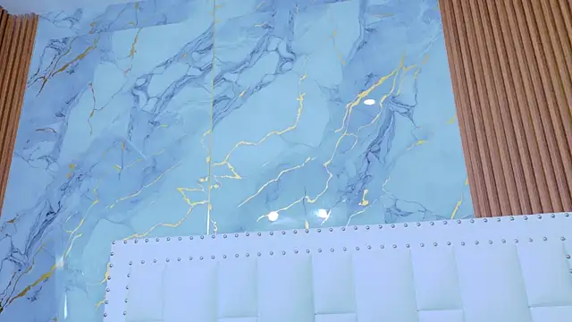 IrresistibleMilf online show from November 21, 2025, 12:26 pm