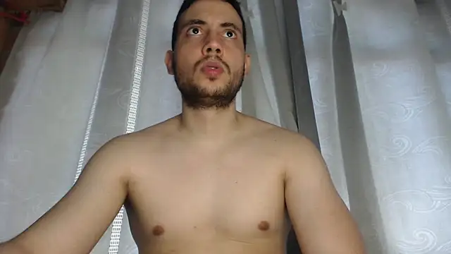 Snapshot of Armando_2002 chatting on March 1, 2025, 5:16 pm Armando 2002 online show from March 1, 2025, 5:16 pm