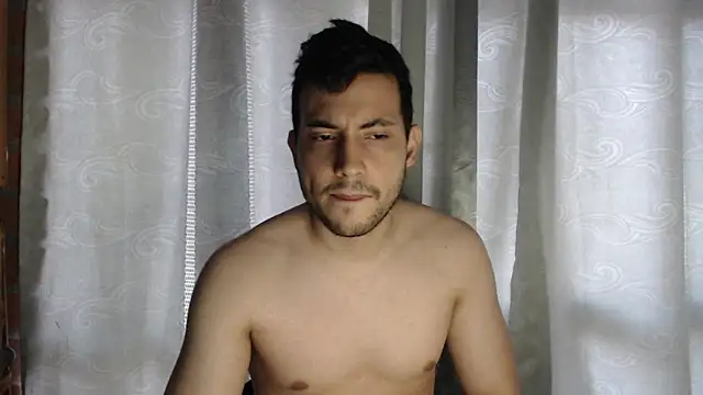 Snapshot of Armando_2002 chatting on March 18, 2025, 4:37 pm Armando 2002 online show from March 18, 2025, 4:37 pm