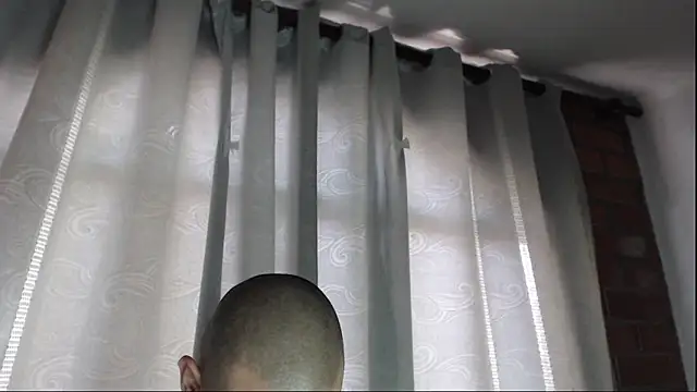 Snapshot of Armando_2002 chatting on September 24, 2025, 4:32 pm Armando 2002 online show from September 24, 2025, 4:32 pm