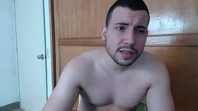 Snapshot of Armando_2002 chatting on July 10, 2026, 3:14 pm Armando 2002 online show from July 10, 2026, 3:14 pm