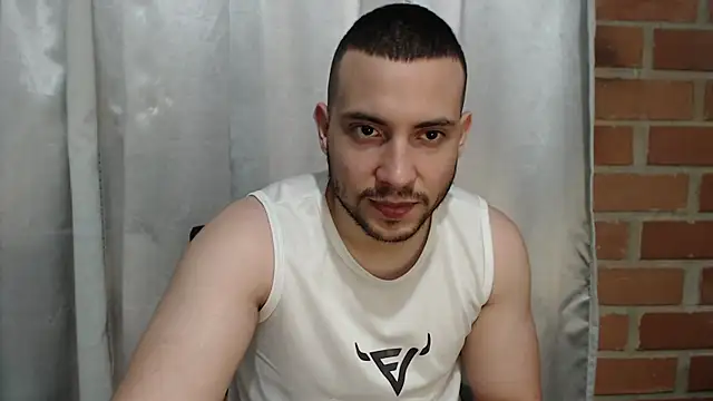 Snapshot of Armando_2002 chatting on July 23, 2026, 7:01 pm Armando 2002 online show from July 23, 2026, 7:01 pm