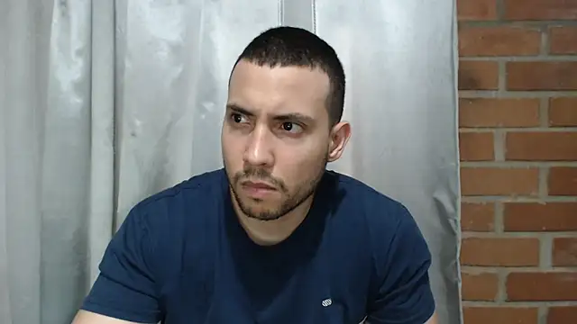 Snapshot of Armando_2002 chatting on August 1, 2026, 9:46 pm Armando 2002 online show from August 1, 2026, 9:46 pm