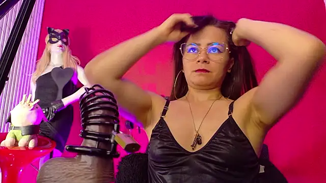 MistressSlut1 online show from February 13, 2026, 11:17 am