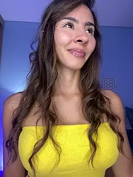 Snapshot of RouseColins chatting on January 19, 2025, 11:21 pm RouseColins online show from January 19, 2025, 11:21 pm