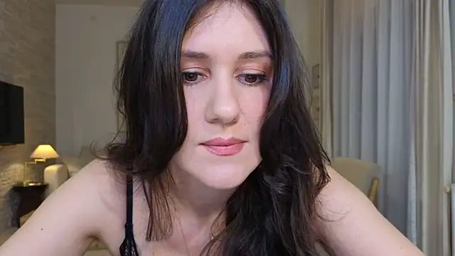 Snapshot of diamond_desiree chatting on June 1, 2026, 9:49 pm diamond desiree online show from June 1, 2026, 9:49 pm