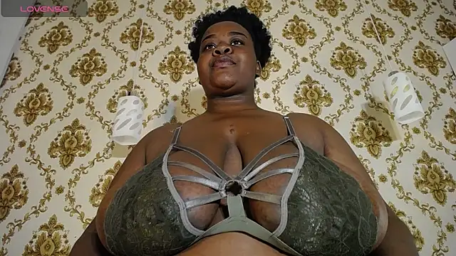 KARATIBBY COX online show from April 14, 2026, 12:55 pm