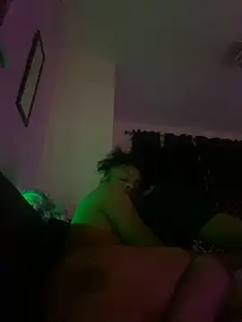 CutieFrmthehood online show from December 2, 2024, 2:53 am