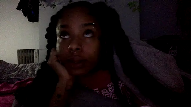 CutieFrmthehood online show from February 8, 2026, 4:05 am