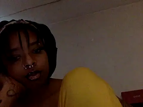CutieFrmthehood online show from May 21, 2026, 5:20 pm