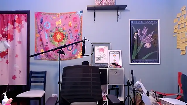 Snapshot of JenniferGwen chatting on February 14, 2025, 8:26 pm JenniferGwen online show from February 14, 2025, 8:26 pm