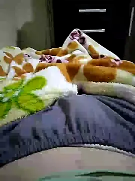 Snapshot of shiiank chatting on June 25, 2026, 1:05 am shiiank online show from June 25, 2026, 1:05 am