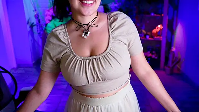 CeceliaJohnson online show from July 17, 2026, 6:09 am