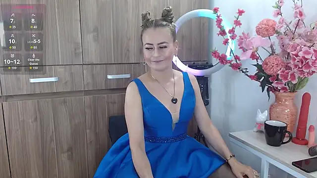 Snapshot of magenta_maturr chatting on October 6, 2025, 7:55 pm magenta maturr online show from October 6, 2025, 7:55 pm