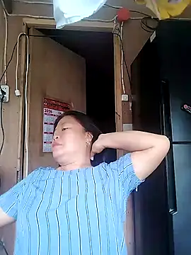 lickmepussy21 online show from February 24, 2026, 4:43 am