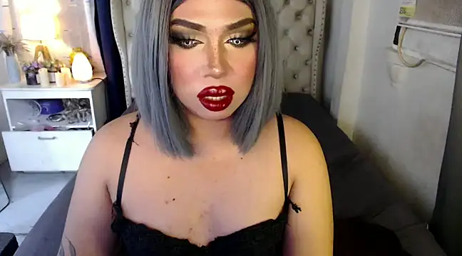 Snapshot of RebecaNextToYou chatting on December 4, 2024, 5:00 pm RebecaNextToYou online show from December 4, 2024, 5:00 pm