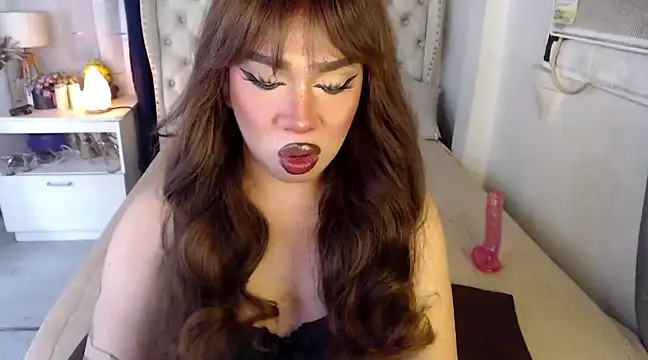 Snapshot of RebecaNextToYou chatting on December 19, 2024, 8:34 pm RebecaNextToYou online show from December 19, 2024, 8:34 pm