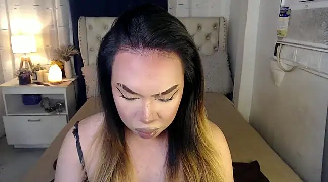 Snapshot of RebecaNextToYou chatting on January 11, 2025, 8:21 pm RebecaNextToYou online show from January 11, 2025, 8:21 pm