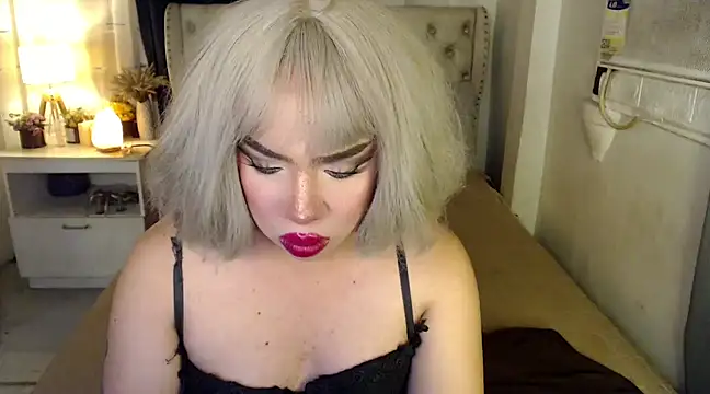 Snapshot of RebecaNextToYou chatting on January 15, 2025, 8:48 pm RebecaNextToYou online show from January 15, 2025, 8:48 pm