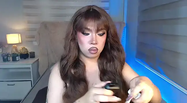 Snapshot of RebecaNextToYou chatting on March 5, 2025, 5:18 pm RebecaNextToYou online show from March 5, 2025, 5:18 pm