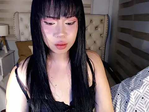 Snapshot of RebecaNextToYou chatting on February 8, 2026, 4:32 pm RebecaNextToYou online show from February 8, 2026, 4:32 pm