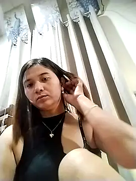 MS Isabella Snow92 online show from May 17, 2026, 10:06 pm