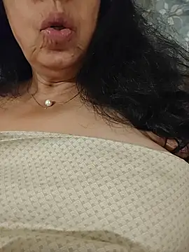 Susannemilf online show from March 20, 2026, 2:05 am