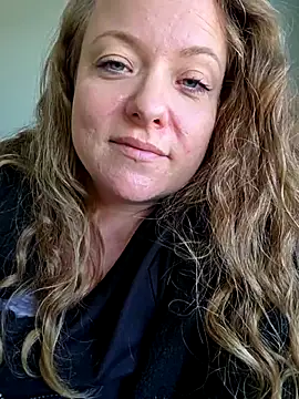 julimonroe online show from January 5, 2026, 8:56 pm