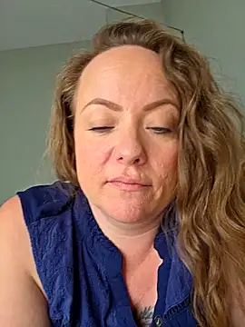 julimonroe online show from April 18, 2026, 5:06 pm