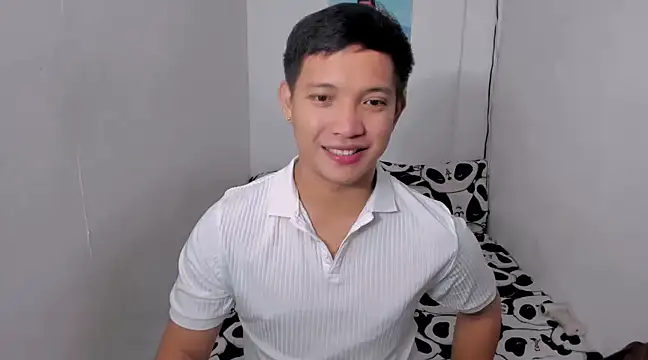 xSebastian19 online show from December 16, 2024, 10:13 pm