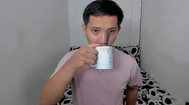 xSebastian19 online show from January 8, 2025, 9:55 pm