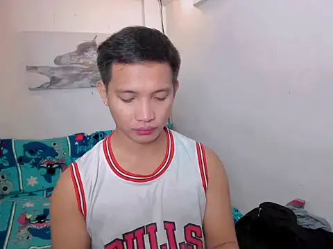 xSebastian19 online show from December 16, 2025, 9:09 pm