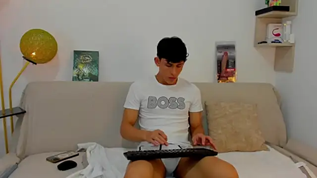 logan thomas online show from October 28, 2025, 2:09 pm