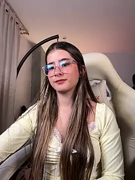 Stormiie777 online show from March 4, 2026, 2:06 am