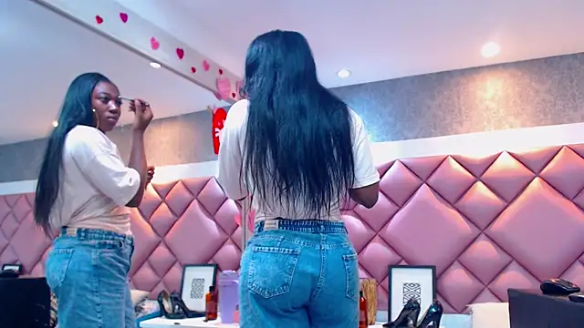 DanielaDuff online show from September 10, 2025, 7:47 pm