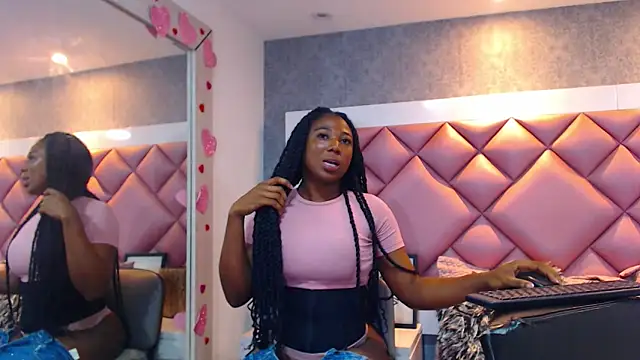 DanielaDuff online show from March 15, 2026, 7:42 pm