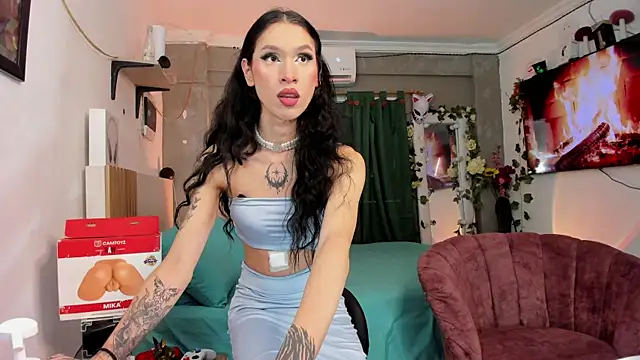 Snapshot of EnchantressFuckXxx chatting on May 5, 2026, 2:47 pm EnchantressFuckXxx online show from May 5, 2026, 2:47 pm