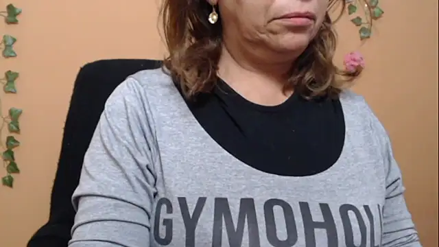 Snapshot of Hellensextits chatting on January 5, 2025, 9:57 pm Hellensextits online show from January 5, 2025, 9:57 pm