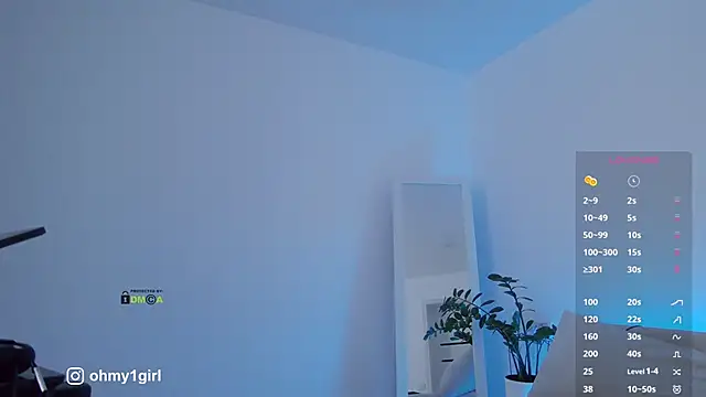 Fallinlove1 online show from November 9, 2025, 8:23 am