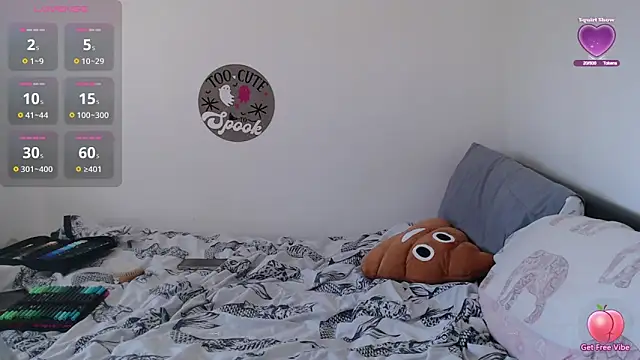 Rebecca Summer online show from September 25, 2025, 12:20 pm