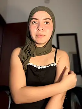 MatchedEyebrow online show from April 20, 2026, 9:38 pm