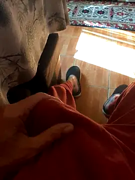 Snapshot of feet_toes chatting on July 6, 2026, 6:32 am feet toes online show from July 6, 2026, 6:32 am
