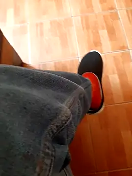 Snapshot of feet_toes chatting on July 16, 2026, 9:15 am feet toes online show from July 16, 2026, 9:15 am