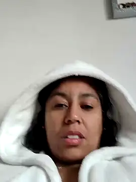 Molly newman6 online show from February 1, 2025, 2:02 pm