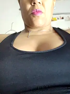 Molly newman6 online show from February 3, 2025, 7:18 am