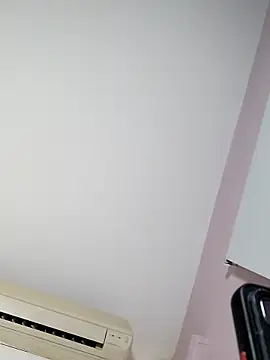 Molly newman6 online show from February 28, 2025, 8:07 pm