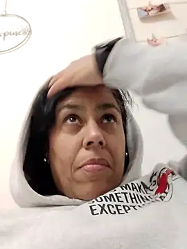 Molly newman6 online show from November 25, 2025, 5:57 pm