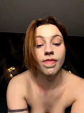 Snapshot of Camilla_Railian chatting on November 18, 2025, 2:54 pm Camilla Railian online show from November 18, 2025, 2:54 pm