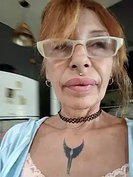 FrozenWaffle online show from December 1, 2025, 4:23 pm