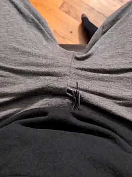 MrandMrsHaze online show from December 19, 2025, 5:36 am